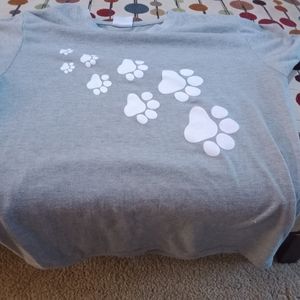 A dog footprint t-shirt women's